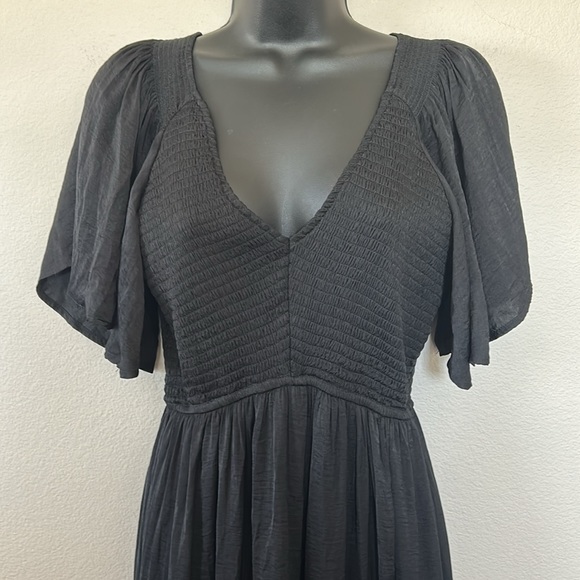 Pinkblush Black Smocked V Neck Flutter Sleeve Maternity Midi Dress - Picture 5 of 10